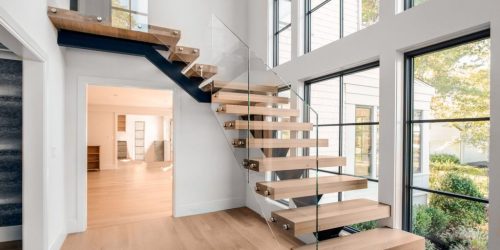 Membangun Anak Tangga yang Ideal untuk Rumah Anda